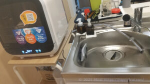 エスケイジャパンSDW-J5L-W食器洗い乾燥機の設置の様子